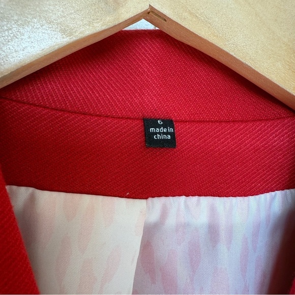 Cabi Women's Red Blazer Jacket Sz 6 Bow Accent Gold Button Casual Office Attire - Picture 6 of 8
